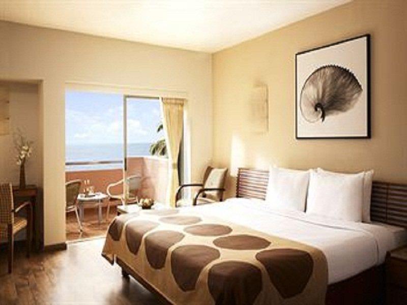 Lazy Lagoon, Baga A Lemon Tree Resort, Goa Bagian luar foto